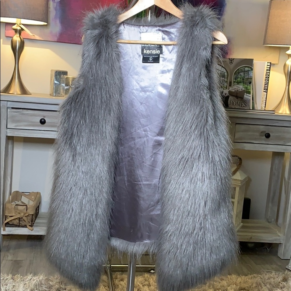 Kensie Fur Vest!
